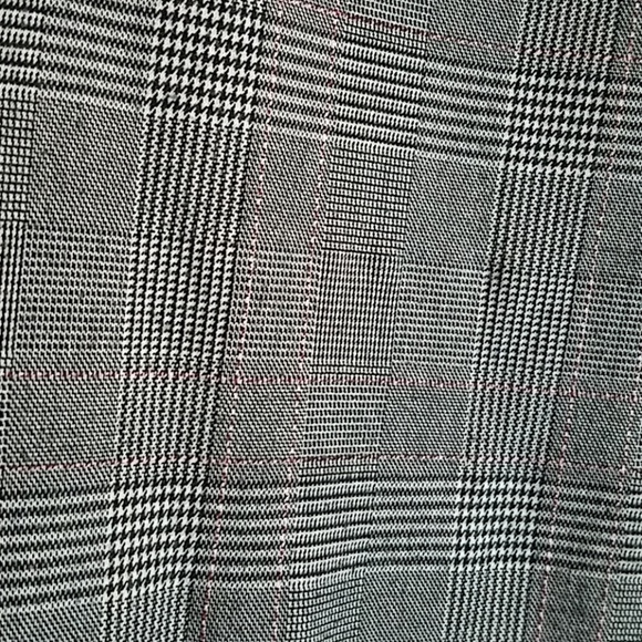 Larry Levine 14 Dress Walking Shorts - Picture 3 of 6